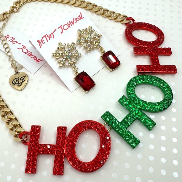 Betsey Johnson ‘Ice Queen’ HoHoHo Necklace & Snowflake/Red Earrings NWT! - Picture 1 of 10
